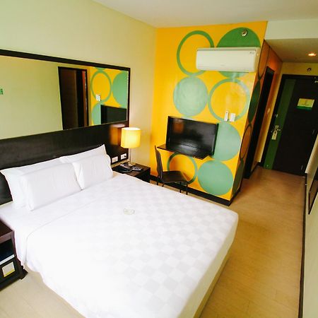 Go Hotels Dumaguete Dumaguete City Zewnętrze zdjęcie
