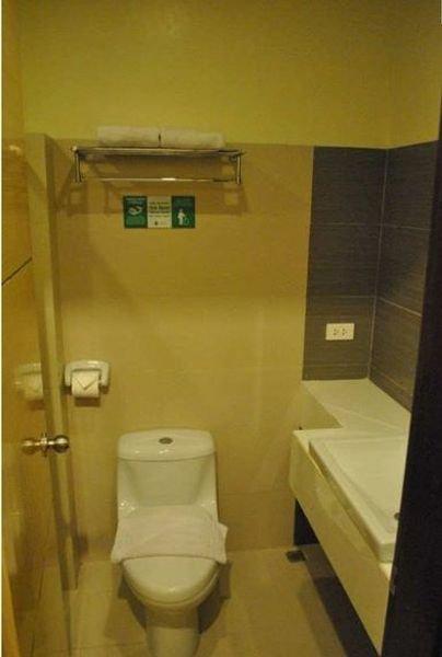 Go Hotels Dumaguete Dumaguete City Zewnętrze zdjęcie