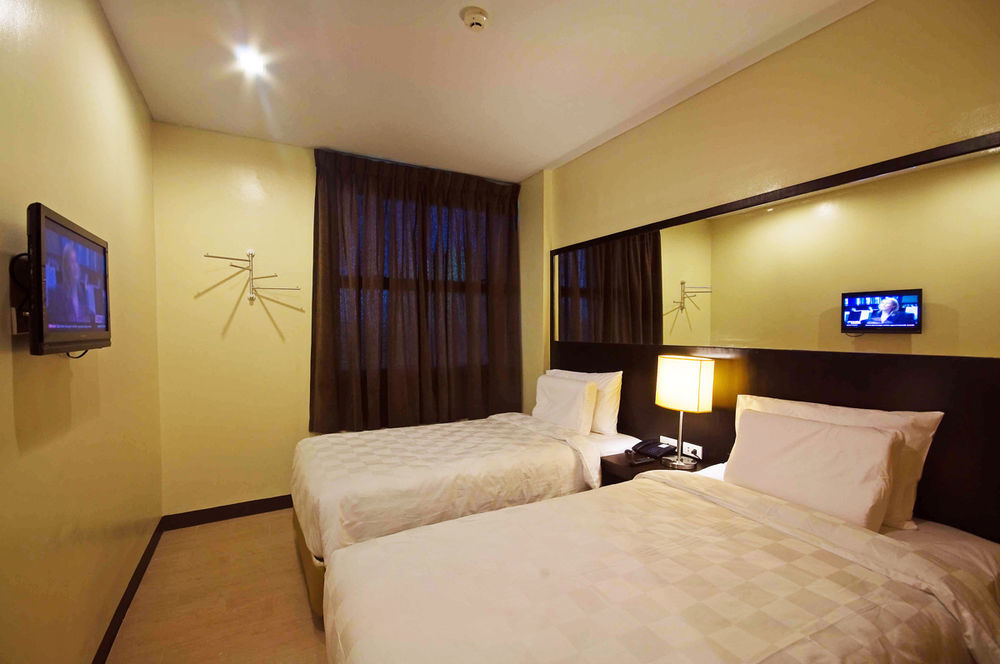Go Hotels Dumaguete Dumaguete City Zewnętrze zdjęcie